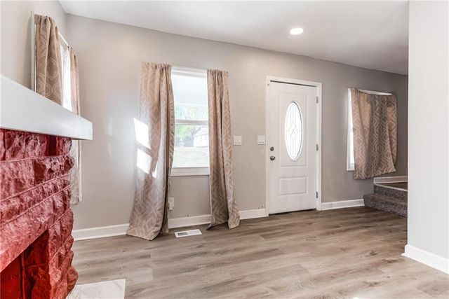 3335 Bales Avenue, Kansas City, MO 64128