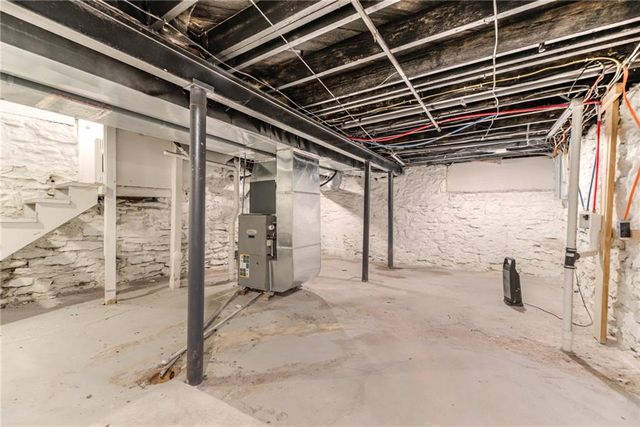 3335 Bales Avenue, Kansas City, MO 64128