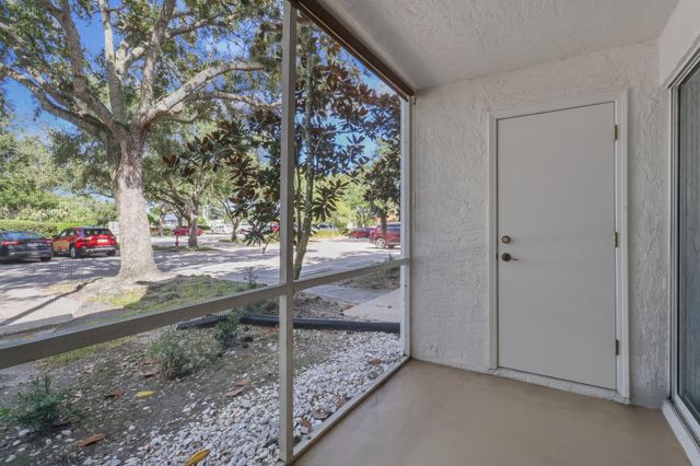 2500 SE Anchorage Cv Apt D-1, Port St Lucie, FL 34953