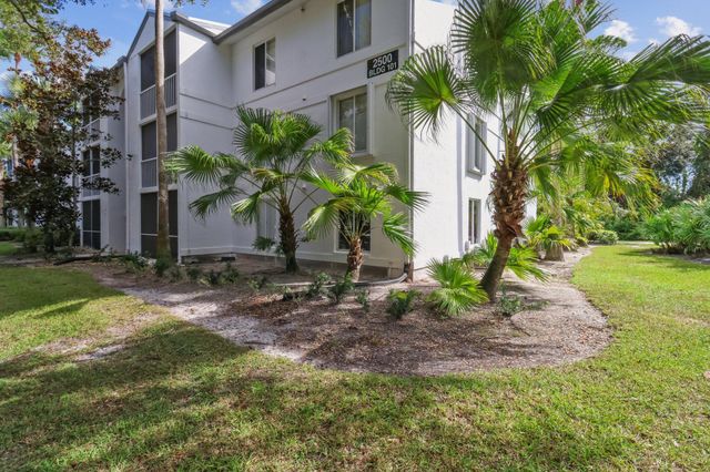 2500 SE Anchorage Cv Apt D-1, Port St Lucie, FL 34953
