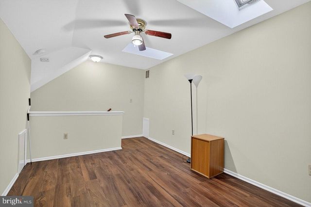 21 REGAL DR, Monmouth Junction, NJ 08852