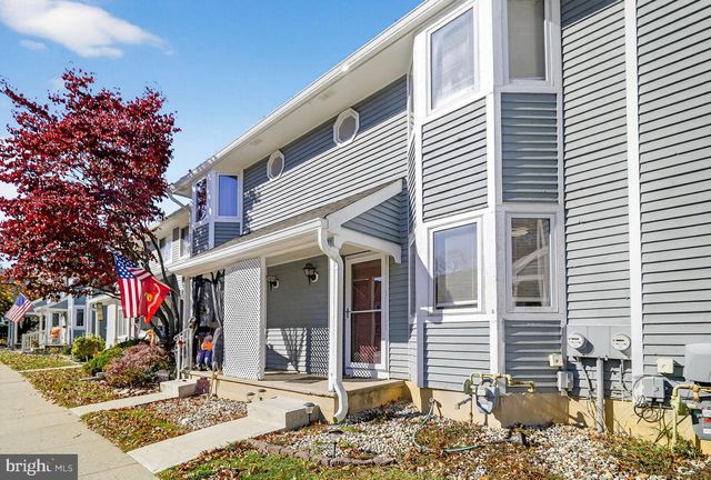 21 REGAL DR, Monmouth Junction, NJ 08852