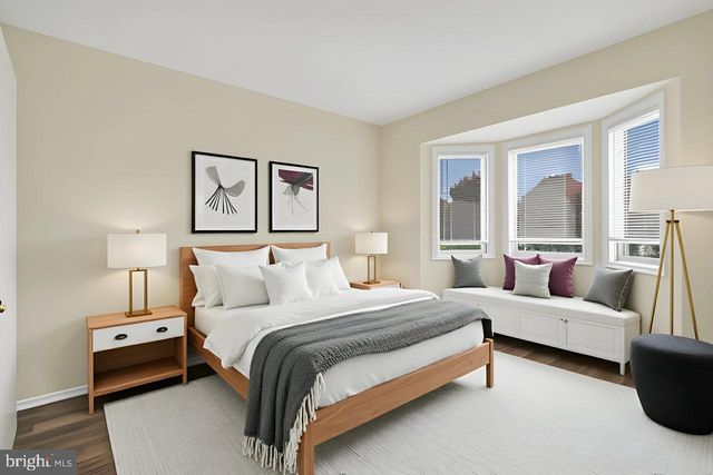 21 REGAL DR, Monmouth Junction, NJ 08852