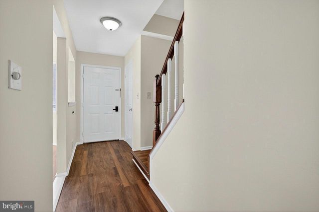 21 REGAL DR, Monmouth Junction, NJ 08852