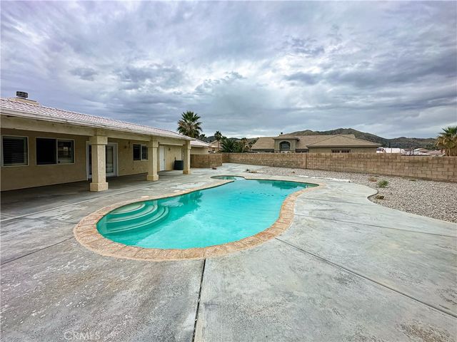 8520 Bolero, Yucca Valley, CA 92284
