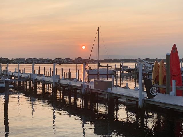 167 Wharfside Drive WINTER, Monmouth Beach, NJ 07750
