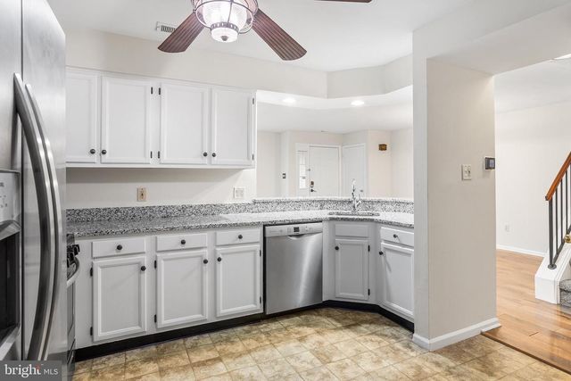 2902 YARMOUTH LN, Mount Laurel, NJ 08054