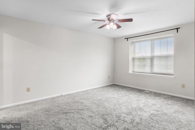2902 YARMOUTH LN, Mount Laurel, NJ 08054