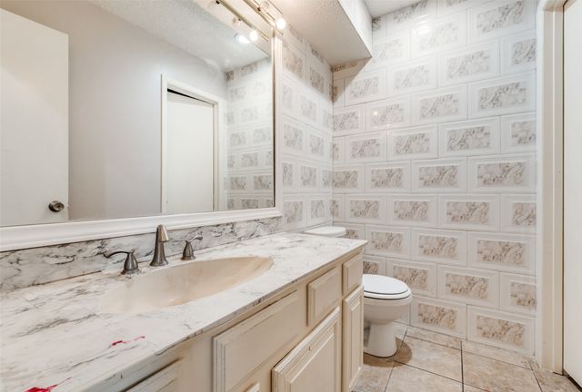 9250 Flickering Shadow Drive, Dallas, TX 75243