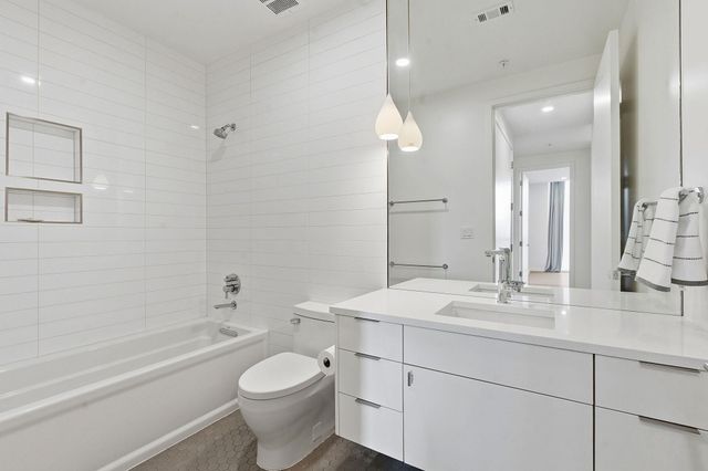 1010 W 10th ST 203, Austin, TX 78703