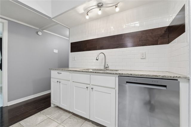 12 Harlow Drive, Bella Vista, AR 72715