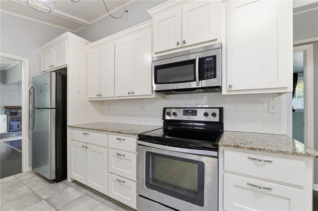 12 Harlow Drive, Bella Vista, AR 72715