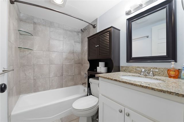 12 Harlow Drive, Bella Vista, AR 72715