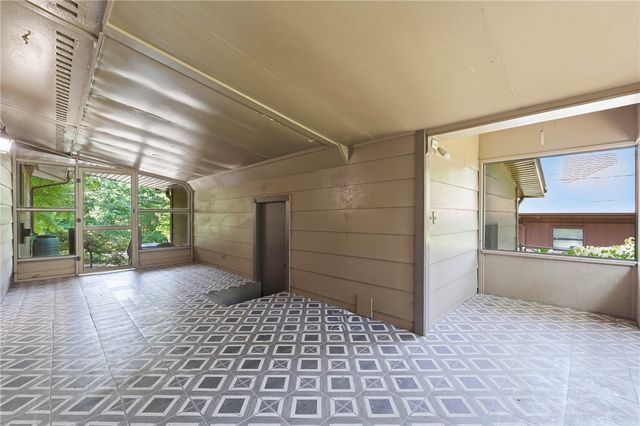 12 Harlow Drive, Bella Vista, AR 72715