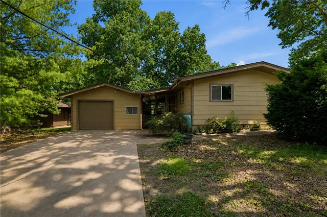 12 Harlow Drive, Bella Vista, AR 72715
