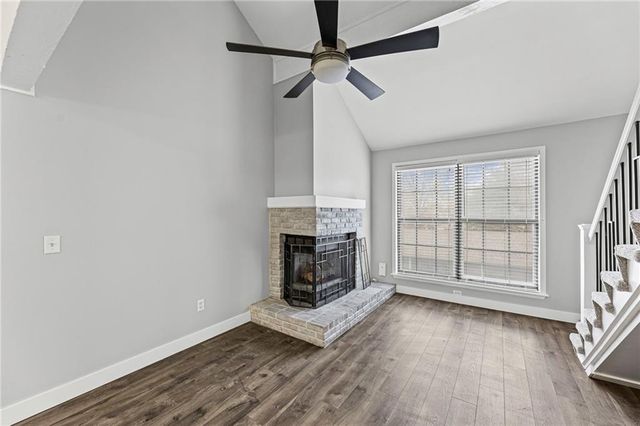 11903 W 58th Unit H Place H, Shawnee, KS 66216