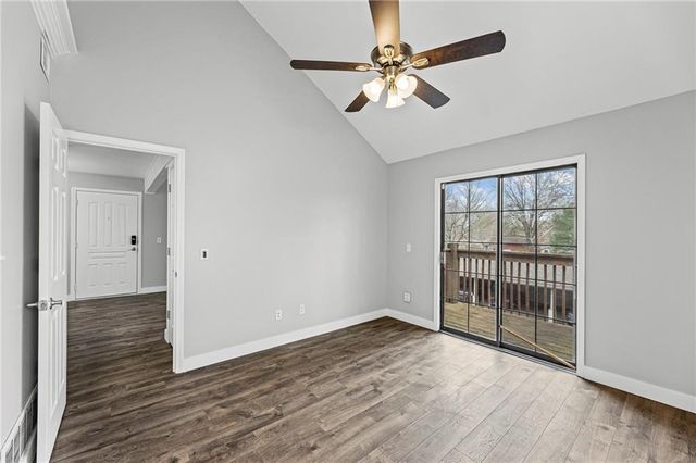 11903 W 58th Unit H Place H, Shawnee, KS 66216