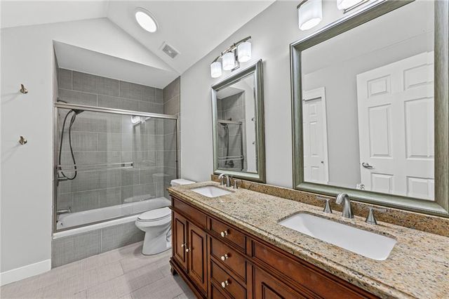 11903 W 58th Unit H Place H, Shawnee, KS 66216