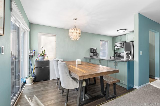 7 Woods Brooke Lane 2, Yorktown Heights, NY 10598