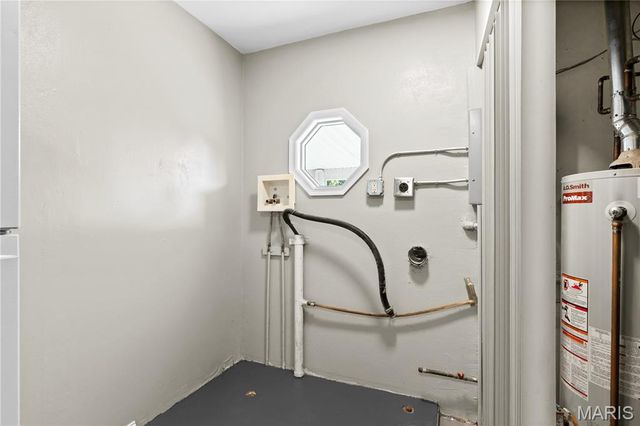 43 Saint Celeste Drive, Florissant, MO 63031