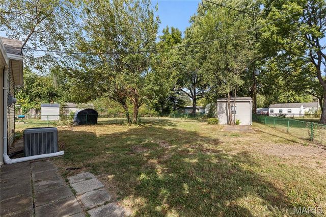 43 Saint Celeste Drive, Florissant, MO 63031