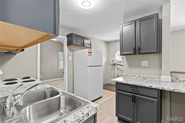 43 Saint Celeste Drive, Florissant, MO 63031