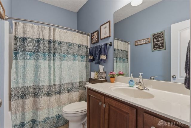 1482 Runnymeade Way, Xenia, OH 45385