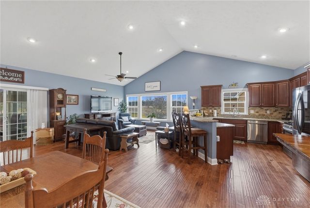 1482 Runnymeade Way, Xenia, OH 45385