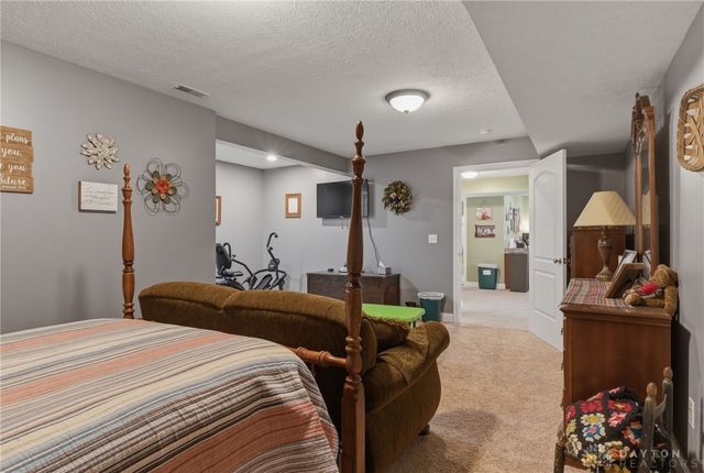 1482 Runnymeade Way, Xenia, OH 45385