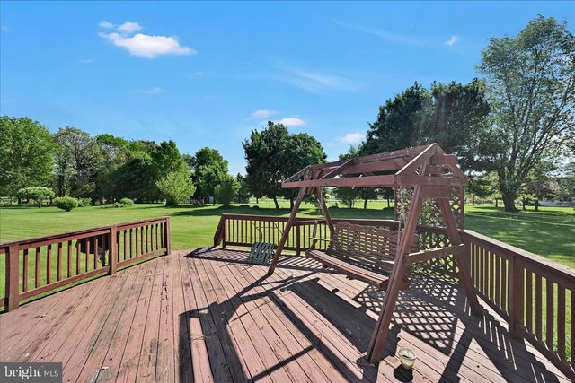 685 WEDGEWOOD DR, Lebanon, PA 17042
