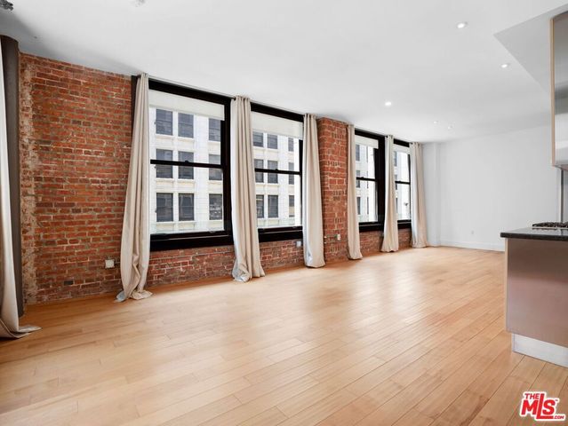 460 S Spring Street 512, Los Angeles, CA 90013
