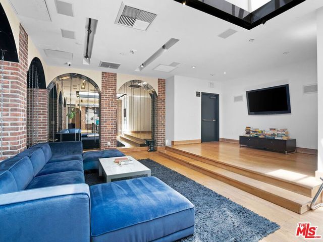 460 S Spring Street 512, Los Angeles, CA 90013