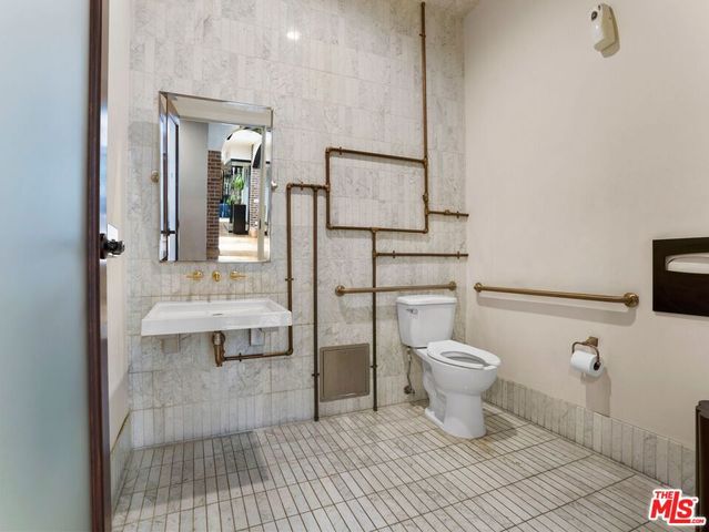 460 S Spring Street 512, Los Angeles, CA 90013