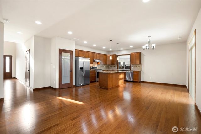 4617 167th Street SW, Lynnwood, WA 98037