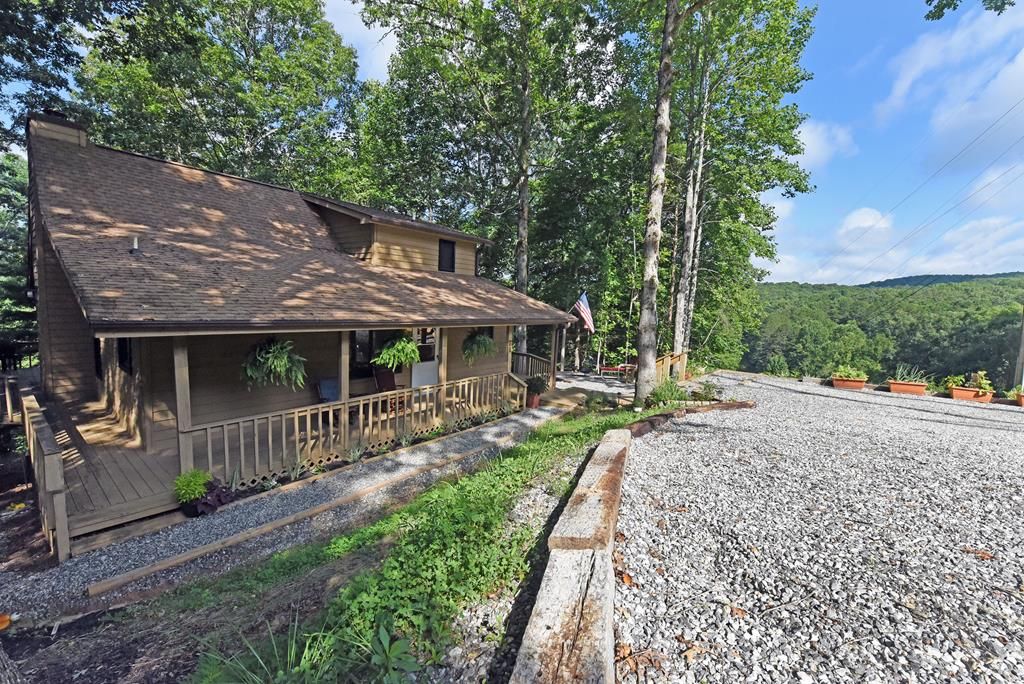 81 Buck Ridge Drive, Blairsville, GA 30512