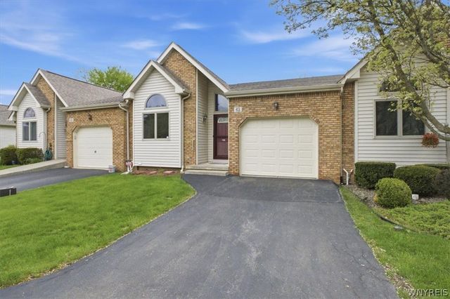 43 Das Court, Amherst, NY 14221