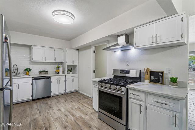 10097 ONTARIO Avenue, El Paso, TX 79924