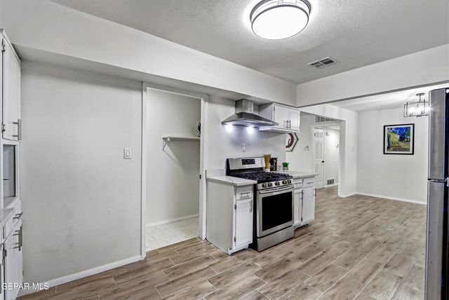 10097 ONTARIO Avenue, El Paso, TX 79924
