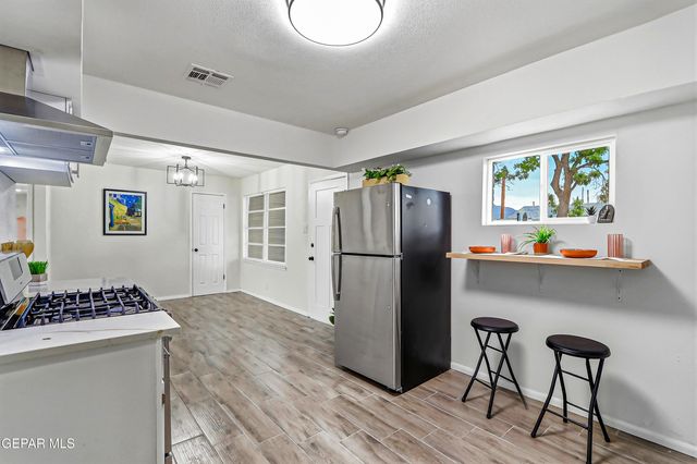 10097 ONTARIO Avenue, El Paso, TX 79924