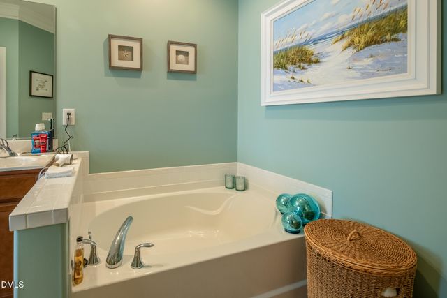 2703 Kingsbury Court, Burlington, NC 27215