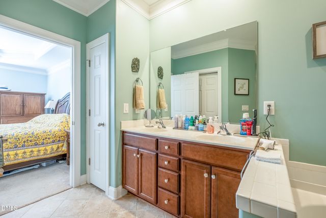 2703 Kingsbury Court, Burlington, NC 27215