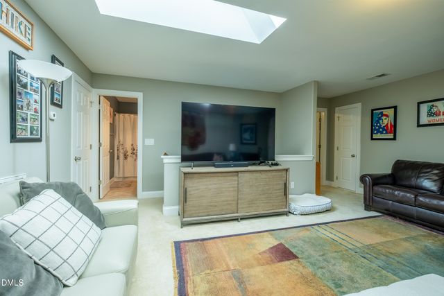 2703 Kingsbury Court, Burlington, NC 27215