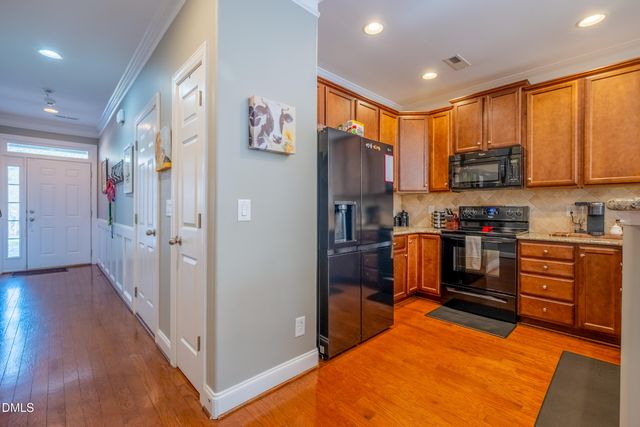 2703 Kingsbury Court, Burlington, NC 27215