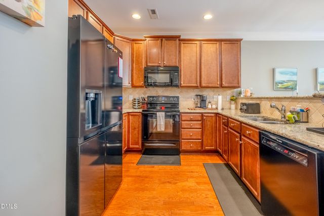 2703 Kingsbury Court, Burlington, NC 27215