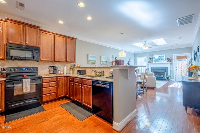 2703 Kingsbury Court, Burlington, NC 27215