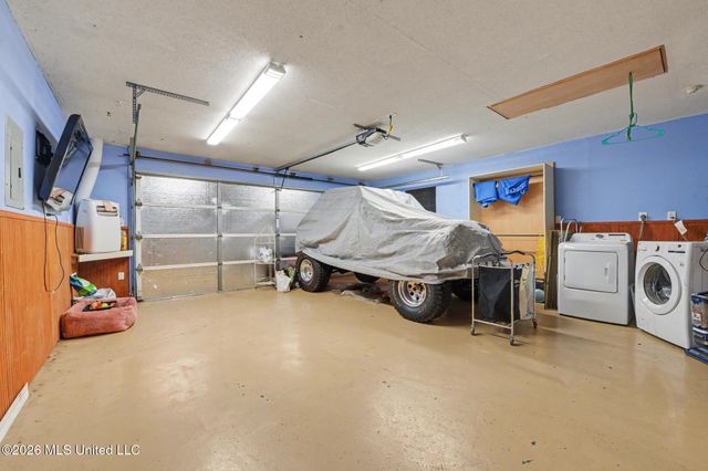 10391 Pin Oak Drive, Biloxi, MS 39532