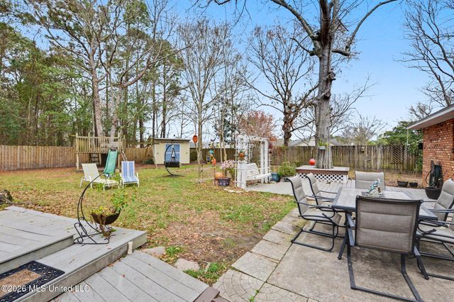 10391 Pin Oak Drive, Biloxi, MS 39532