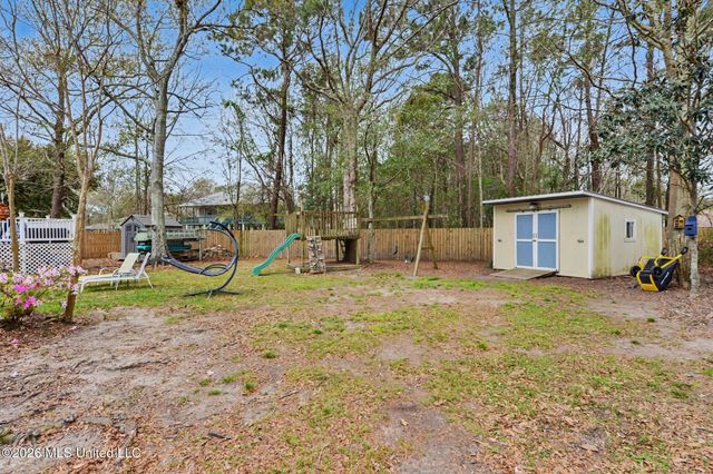 10391 Pin Oak Drive, Biloxi, MS 39532