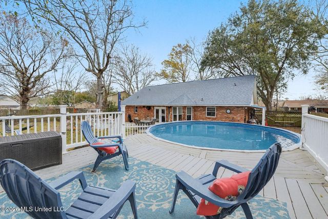 10391 Pin Oak Drive, Biloxi, MS 39532