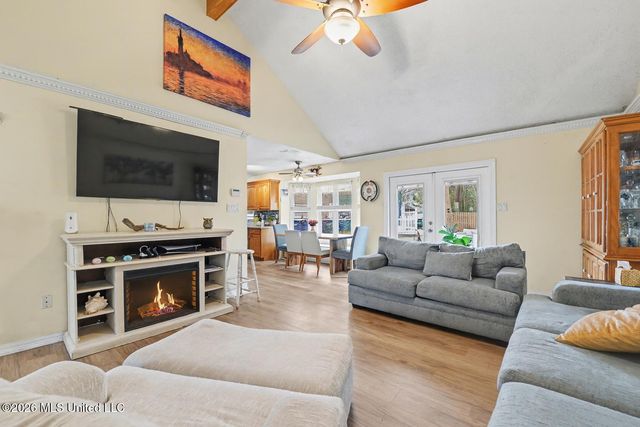 10391 Pin Oak Drive, Biloxi, MS 39532